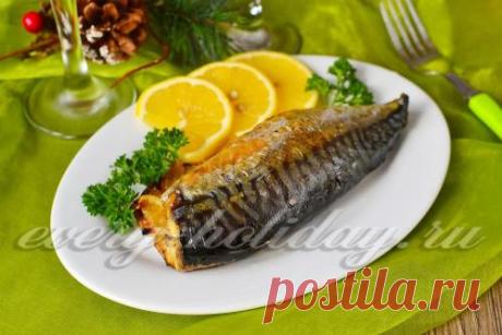 Скумбрия, запеченная в рукаве в духовке