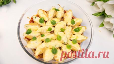 Что приготовить на ужин на скорую руку - Быстрый и вкусный ужин или обед ✳️ФАРШИРОВАННЫЕ РАКУШКИИнгредиенты:&nbsp;- Макароны для фарширования&nbsp;- 500гр. рикотты&nbsp;- Яйцо - Пучок зелени&nbsp;- Томатный соус&nbsp;- 50гр. сыраМакароны отвариваем до состояния аль денте. В миске смешиваем рикотту, яйцо, солим и перемешиваем. Нарезаем зелень, перекладываем ее...