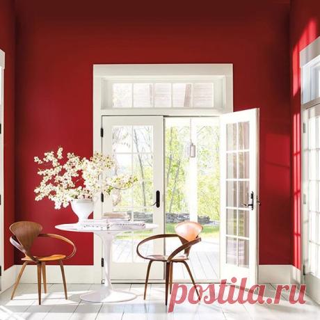 Dzień dobry 🙂 co powiecie na Caliente? Prawda, że piękny? Życzymy Wam takiej energii przez cały tydzień 👍 @benjaminmoore #colores #colorfull #trendy #fall #autmn #trendy2018 #energy #beautiful #inspiration #projektowaniewnetrz #decor #homedecor #design #homedesign