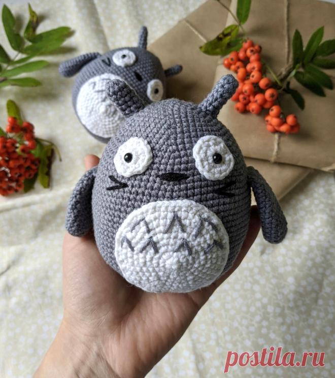 PDF Тоторо крючком. FREE crochet pattern; Аmigurumi animal patterns. Амигуруми схемы и описания на русском. Вязаные игрушки и поделки своими руками #amimore - маленький Тоторо из аниме "Мой сосед Тоторо".
