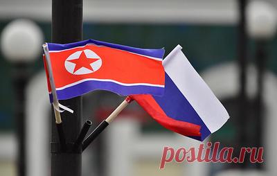 СМИ: история РФ и КНДР говорит об обреченности любой агрессии против них. Оба государства "смогут разбить любого агрессора и разрушить вдребезги любые притязания на господство", говорится в статье газеты "Нодон синмун"