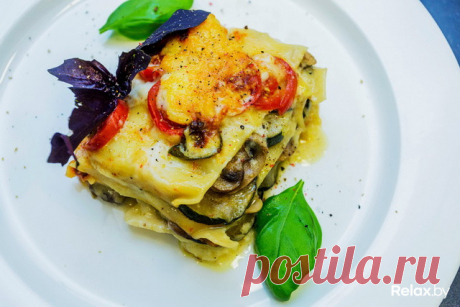 Рецепты лазаньи: тонкое тесто, вкусные начинки и оригинальные соусы.