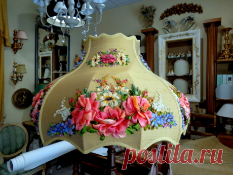 (9) Gallery.ru / Фото #9 - Абажуры, вышитые лентами - Delizia