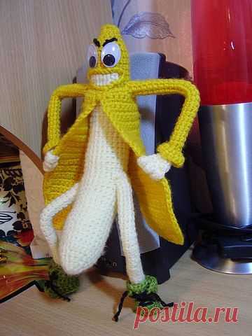 Идея подарка к 23 февраля. Банан-хулиган крючком
