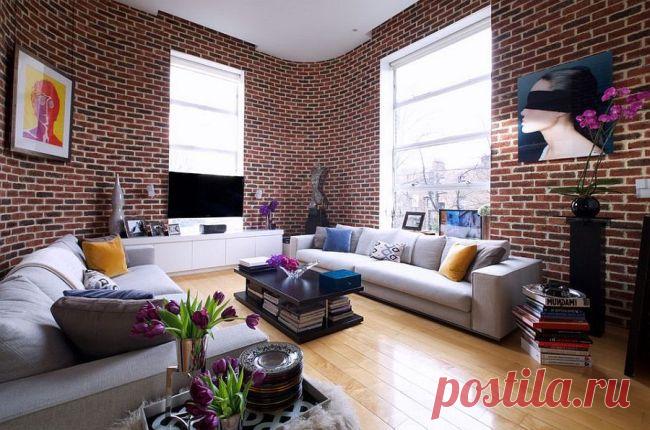 Кирпичная кладка в интерьере современной гостиной — Правильные идеи ремонта