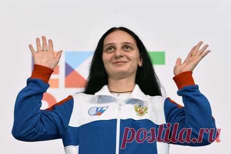 Чемпионка России оценила шансы Валиевой на возвращение в спорт. Многократная чемпионка России по прыжкам в воду Елизавета Кузина оценила шансы фигуристки Камилы Валиевой на возвращение в спорт после дисквалификации. «Если у Камилы есть цель, мотивация и поддержка, то думаю, что она сможет вернуться в большой спорт», — заявила Кузина.