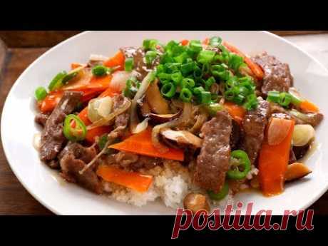 Жареная говядина с грибами на рисовой подушке (сокоги-босот-доппап)