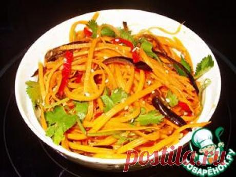 Острый салат из моркови с баклажаном - кулинарный рецепт