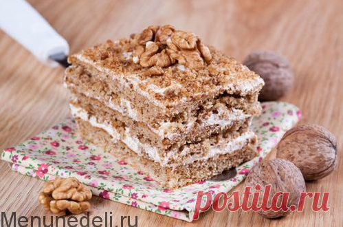 Ореховый торт с белым кремом / Меню недели