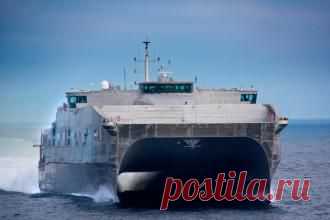 ВМС США получили четвертый десантный корабль-катамаран JHSV "USNS Fall River" - свежие новости Украины и мира