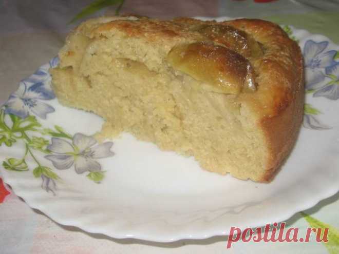 Лимонный пирог с яблоками на сметане