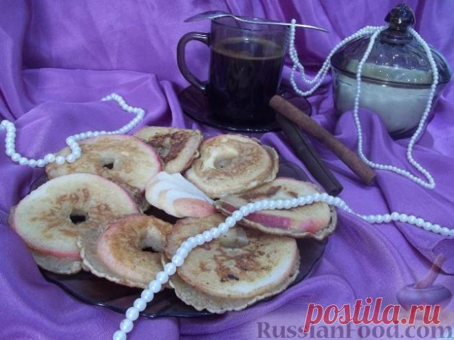 Яблоки в кляре - просто и всегда удачно!