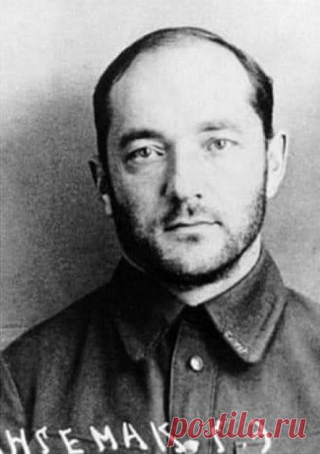 11 января 1938 года был расстрелян создатель знаменитой системы реактивной артиллерии &quot;Катюша&quot; Георгий Эрихович Лангемак. Над созданием работала целая группа, практически все были репрессированы.