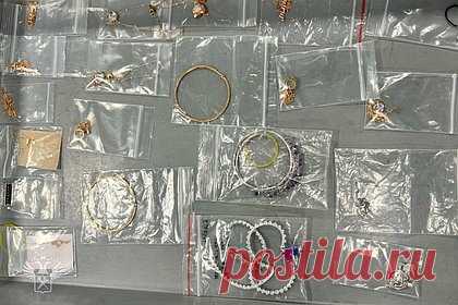 Россиянка слетала в Дубай, купила украшений на миллионы рублей и лишилась их в Москве