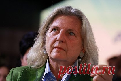 Экс-глава МИД Австрии заявила о связи украинских политиков с западными разведками