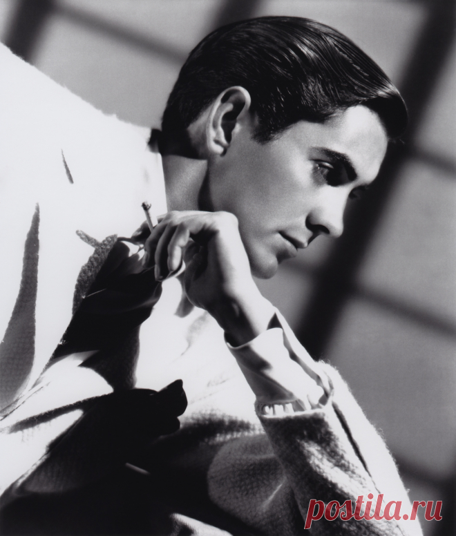 Тайрон Пауэр (Tyrone Power)
- 5 мая, 1914 • 15 ноября 1958