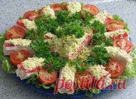 25 рецептов с крабовыми палочками:
1. Крабовые палочки 