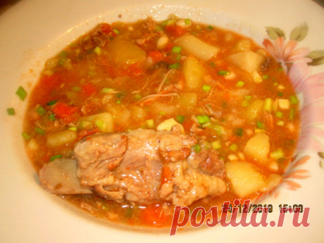 Баранина по-караимски Танцы от плиты и до компа !! Вернёмся к кухням народов мира. Сегодня у нас в гостях рецепт приготовления барана по-караимски. Караимы — малая народность, проживающая на территории Восточной Европы — в прошлом кочевой народ и в их кухне активно используется баранина в сочетании с тестом, молоком,...