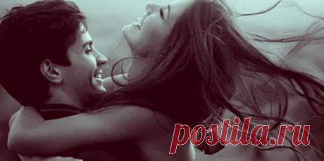 Мужчины, вот 8 признаков того, что она — Та Самая!  
1. Вы ужасно боитесь…
…потерять ее, удержать ее, никогда не быть с другой женщиной…список можно продолжать. Вы готовы ко всему этому? Что если опять ничего не получится, как в прошлый раз? Подождите…