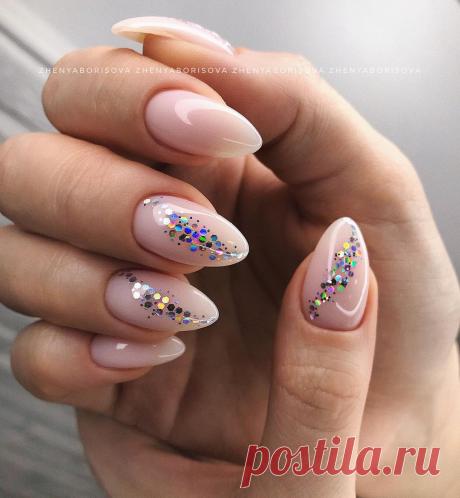 Лаконичный маникюр: 40 идей, которые прекрасно сочетаются с повседневными образами | Новости моды
