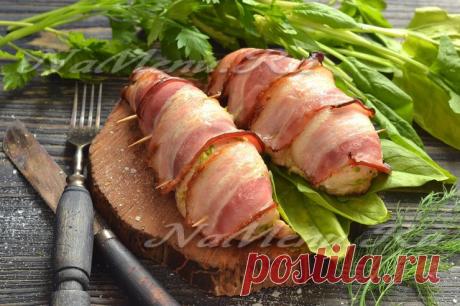 Куриная грудка в беконе в духовке, рецепт с фото