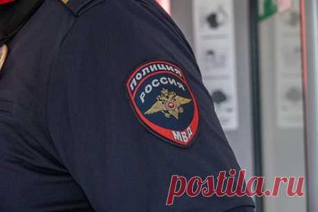 Полицейские обнаружили схрон с минометными минами под Херсоном. В Херсонской области полицейские нашли схрон с боеприпасами. Во время разведки правоохранители нашли недалеко от поселка Маркеево Чаплынского района шесть минометных мин. Осмотр опасных предметов показал, что они непригодны для дальнейшего использования. Тогда силовики решили уничтожить их накладным зарядом тротила.