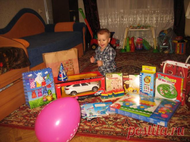 Приближается день рождения вашего внука, и пора подумать о том, что подарить. Давайте разберемся.