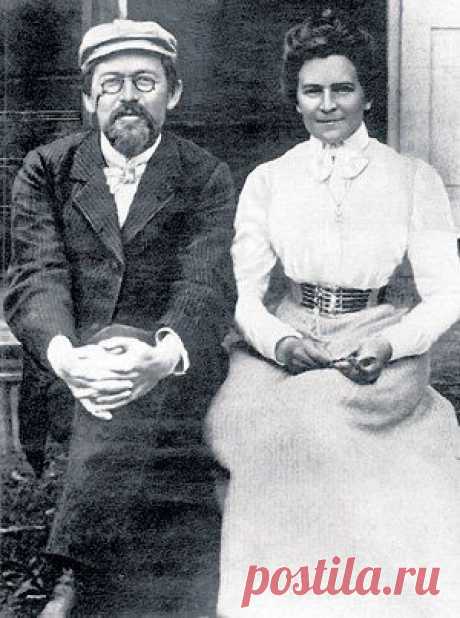 Антон Павлович Чехов в переписке со своей женой Ольгой Леонардовной Книппер употреблял к ней помимо стандартных комплиментов и ласковых слов весьма необычные:  / Историческая справка