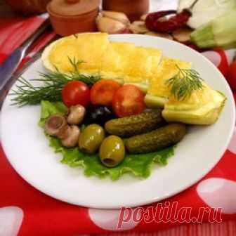 Кабачки с творогом - Пошаговый рецепт с фото |  Блюда из овощей Эти кабачково-творожные «лодочки» придутся очень кстати для перекуса или легкого ужина. Продукты – самые простые и доступны каждой семье, а результат