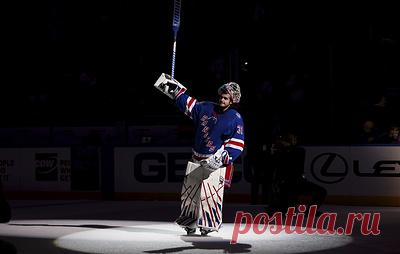 Шестеркина признали второй звездой дня в НХЛ. В матче против "Тампы" (4:0) российский голкипер "Рейнджерс" оформил второй в сезоне шатаут