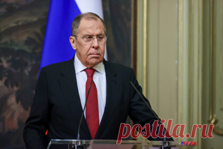 Россия отказалась «зазывать» Казахстан в Союзное государство из вежливости. Россия не намерена специально приглашать Казахстан в члены Союзного государства. Так позицию Москвы обозначил министр иностранных дел Сергей Лавров. Глава внешнеполитического ведомства добавил, что так действует Запад, а у России — другие методы. Мы вежливы люди, добавил министр.