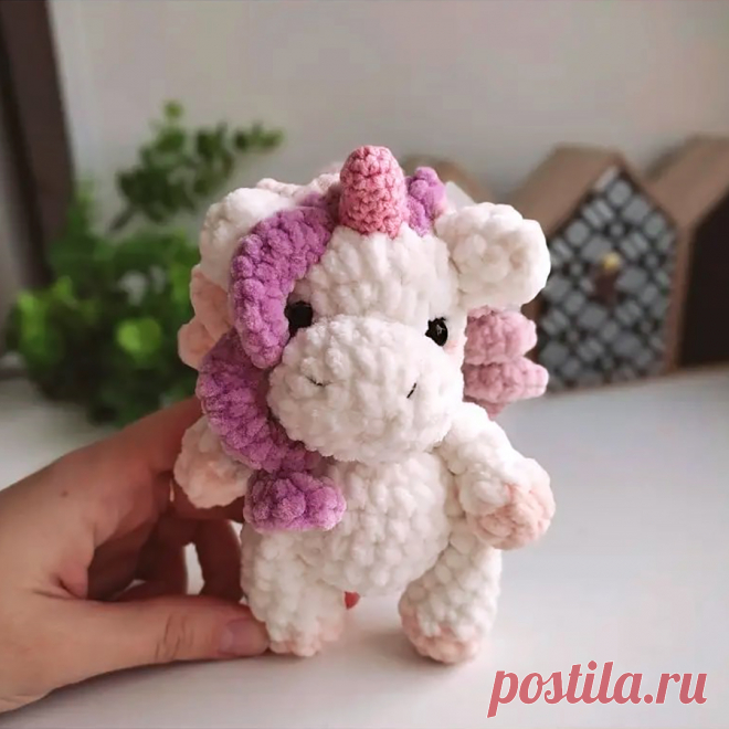 PDF Единорожка с ладошку крючком. FREE crochet pattern; Аmigurumi animal patterns. Амигуруми схемы и описания на русском. Вязаные игрушки и поделки своими руками #amimore - плюшевый единорог, маленькая единорожка из плюшевой пряжи.