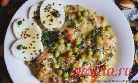 Легкий гороховый суп на курином бульоне