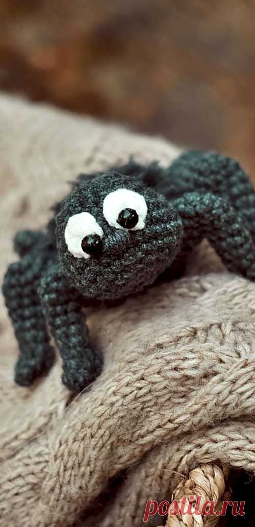 PDF Паучок крючком. FREE crochet pattern; Аmigurumi toy patterns. Амигуруми схемы и описания на русском. Вязаные игрушки и поделки своими руками #amimore - паук, маленький паучок.