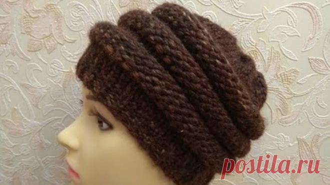 Вязаная шапка из толстой пряжи
