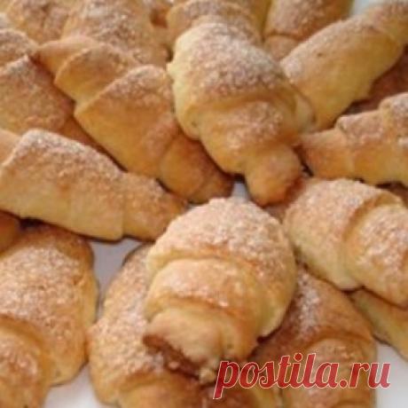 Люди случайно заметили питбуля, лежавшего на обочине. Как хорошо, что они решили помочь ему! - МирТесен