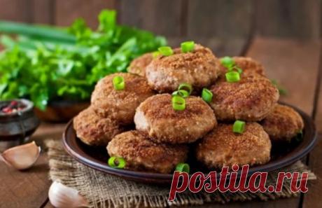 Печеночные оладьи из свиной печени Здравствуйте, дорогие читатели. Как-то на блоге я уже рассматривала рецепты приготовления печени по-строгановски. А сегодня решила затронуть тему оладьев. Все