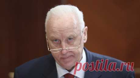 Бастрыкин поручил возбудить дело по факту осквернения мемориала в Нижнем Тагиле. Председатель Следственного комитета России Александр Бастрыкин поручил возбудить уголовное дело в отношении жительницы Нижнего Тагила (Свердловская область), прикурившей сигарету от Вечного огня в День памяти и скорби. Читать далее