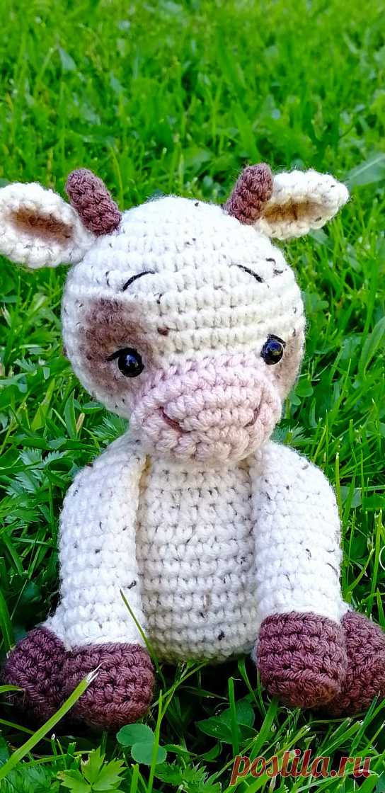 PDF Мини Бычок крючком. FREE crochet pattern; Аmigurumi animal patterns. Амигуруми схемы и описания на русском. Вязаные игрушки и поделки своими руками #amimore - корова, коровка, телёнок, бык, маленький бычок.