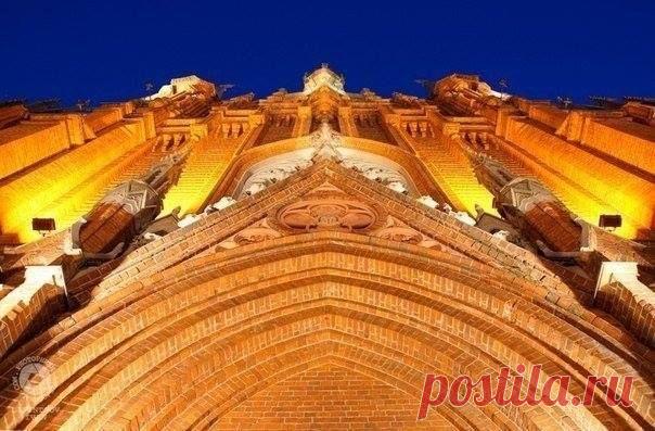 Собор Непорочного Зачатия Пресвятой Девы Марии
Самый большой католический собор в России.