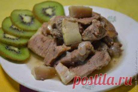 Мясо с киви в мультиварке