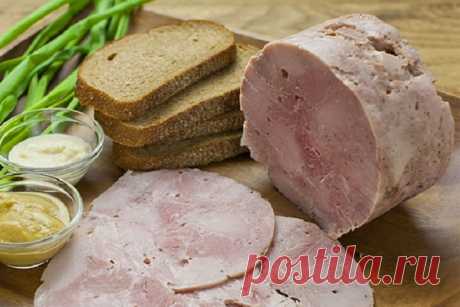Куриная ветчина своими руками: готовим в банке
Звучит немного необычно, но на самом деле блюдо получается восхитительным. Такого вы не купите ни в одном магазине. В домашней ветчине не содержится никаких красителей, консервантов, усилителей вкуса и прочей химии. Мясо получается нежным и диетическим, но при этом хорошо насыщает.