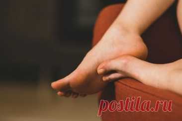 18 причин БОЛИ В СТОПЕ: объясняют эксперты. Болят ноги? Рассказываем про самые частые причины боли в ступне: проверьте, что не так!