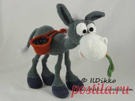 (21) Amigurumi Crochet Pattern - Dusty the Donkey