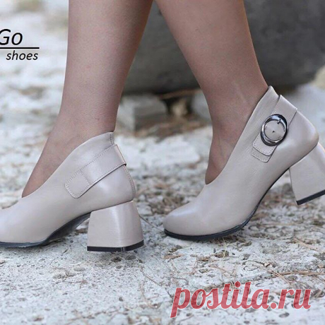 На изображении может находиться: обувь, текст «PoGo shoes»