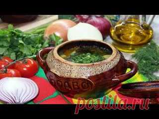 Курица с картошкой в горшочке. Мясо в горшочках с картошкой, рецепт Ингредиенты:Филе куриной грудки – 2 шт.Картофель -  12 шт. среднего размераЛук репчатый – 1 луковицаМорковь – 1 шт.Соль, перец – по вкусуПриправа для курицы – по вкусуЗелень укропа – 1 небольшой пучокЧеснок – 6 зубчиковЛавровый лист – 6 шт.Растительное масло - для жарки