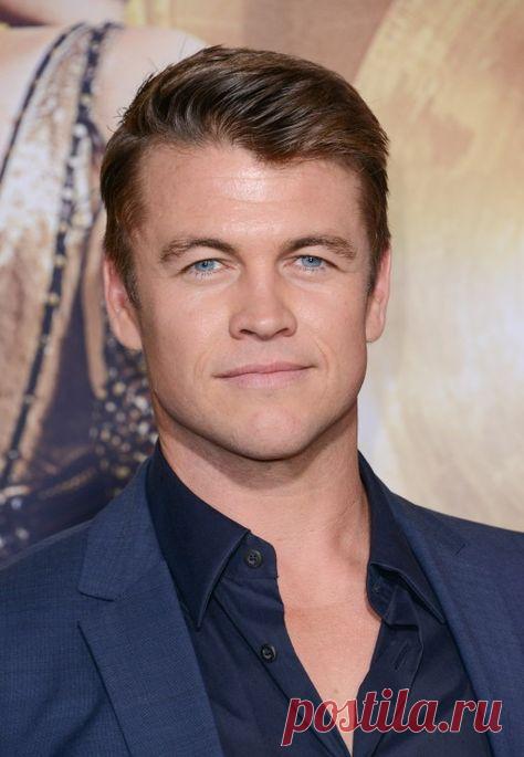 Люк Хемсворт, 5 ноября, 1980