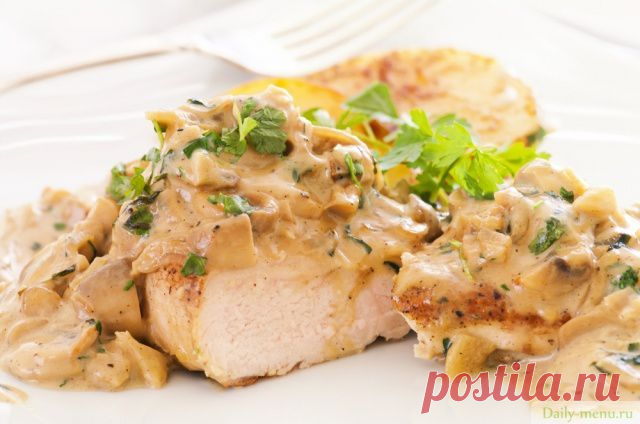 Куриное фрикасе с шампиньонами - Рецепты с указанием калорий от Daily-menu.ru