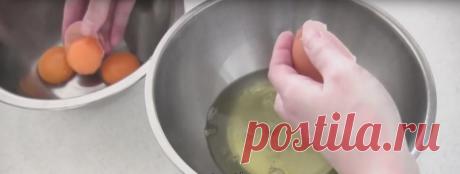 Этот пирог бьет все рекорды: тебе нужно будет смешать всего 2 ингредиента.