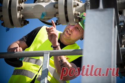 «Северный поток-2» достроили на 99 процентов. Компания-оператор российского экспортного газопровода «Северный поток-2» заявила, что он достроен на 99 процентов. В настоящее время работы на заключительном участке проекта продолжает российская трубоукладочная баржа «Фортуна». Ранее о сроках запуска газопровода рассказал глава австрийской OMV.